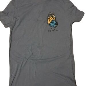 Aeropostale Gray and Yellow Short Sleeve Tee with Vintage Graphic